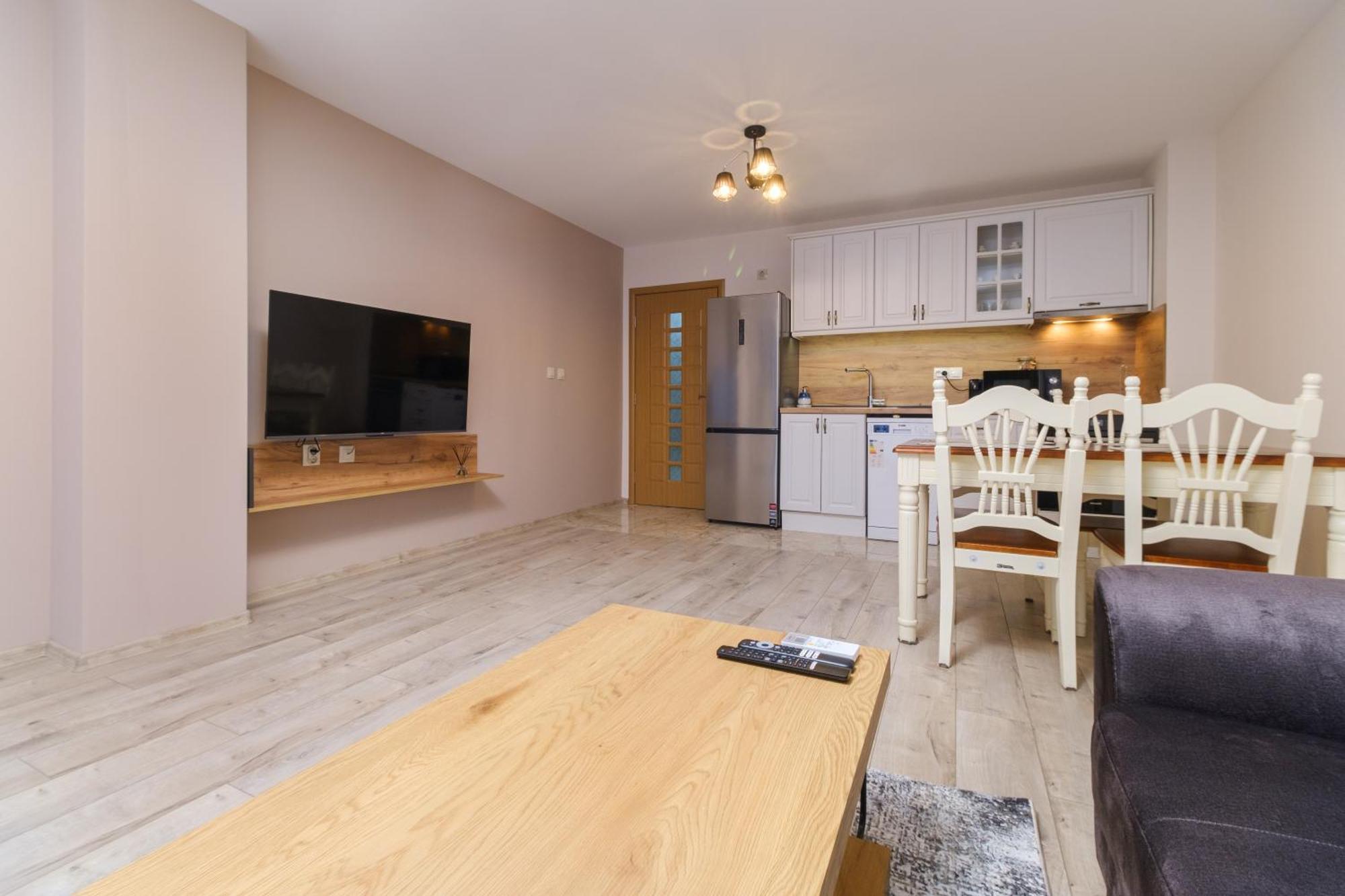 Ldv 13 1-Bedroom Apartments Free Private Parking พลอฟดิฟ ภายนอก รูปภาพ