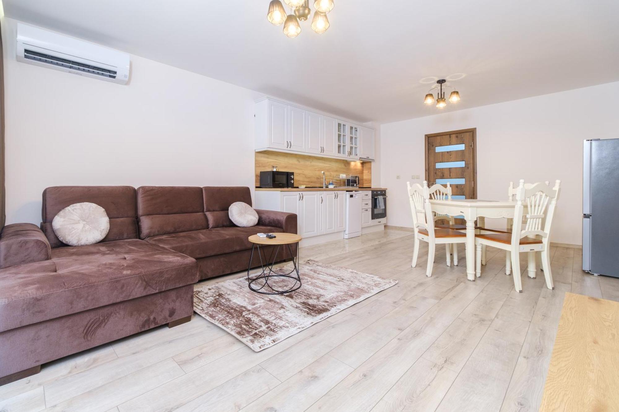 Ldv 13 1-Bedroom Apartments Free Private Parking พลอฟดิฟ ภายนอก รูปภาพ