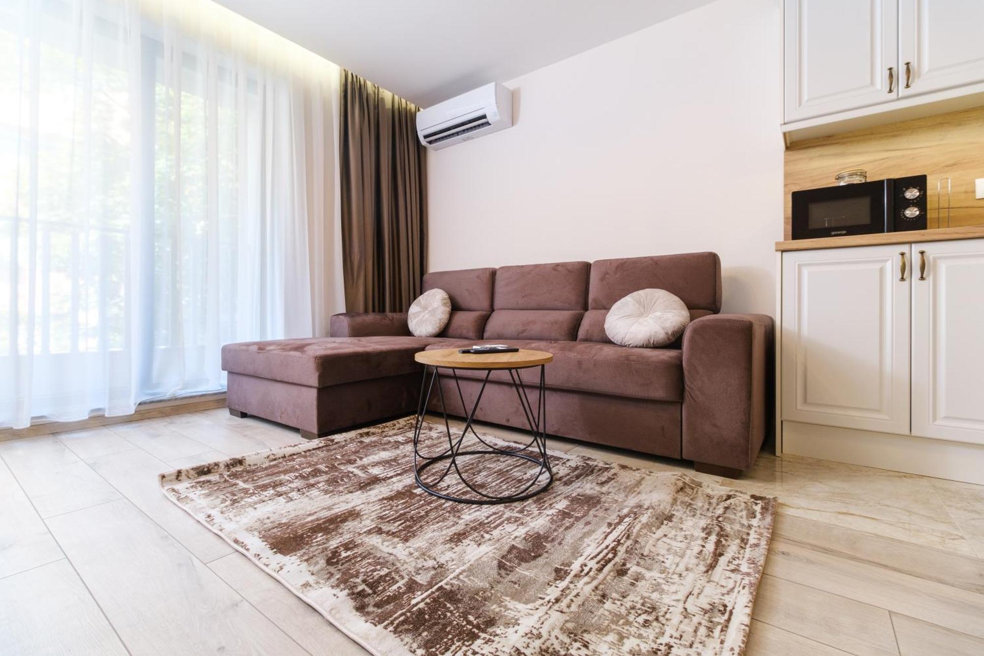 Ldv 13 1-Bedroom Apartments Free Private Parking พลอฟดิฟ ภายนอก รูปภาพ